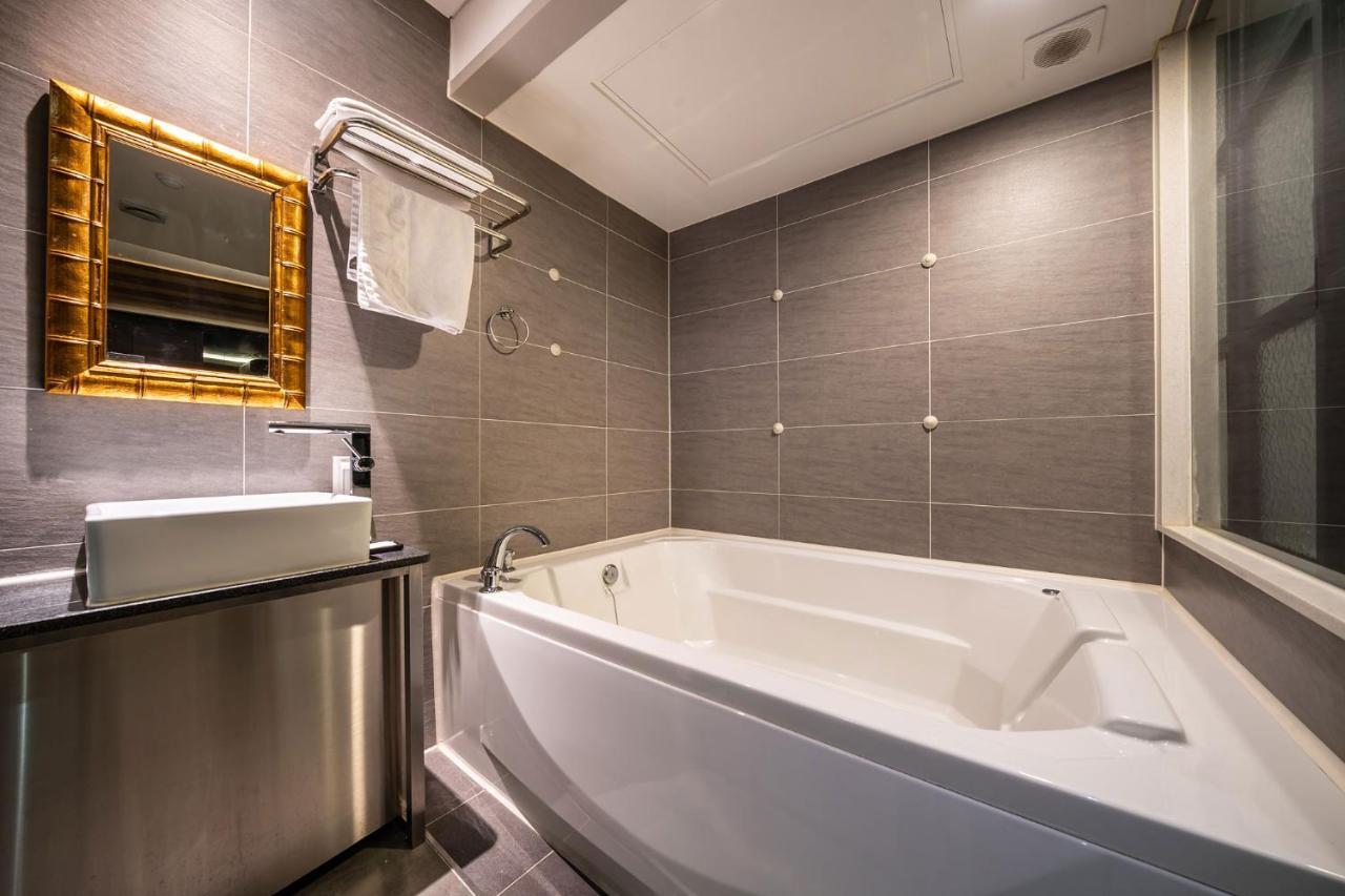 Hotel Soo Сеул Экстерьер фото